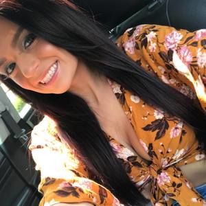 Meet your Posher, Cassandra